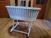 Łóżeczko wiklinowe mobilne