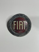 Zabytkowy emblemat marki Fiat lata 30.
