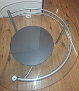 Stolik szklany o rozmiarach 60×90×45 mm