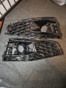 kratki zderzaka przedniego (atrapy chłodnicy) kratki halogenów audi S4 