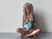 Bogini Gaja figurka 8cm*5cm.
