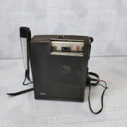 Stary magnetofon reporterski Philips 