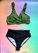 NOWY komplet kąpielowy – rozmiar S