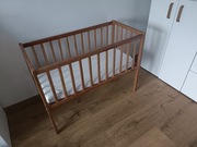 Łóżeczko niemowlęce marki Woodies 