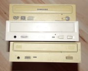 Trzy napędy DVD, DVD i CD-Rom