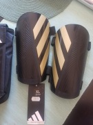Ochraniacze piłkarskie adidas xl