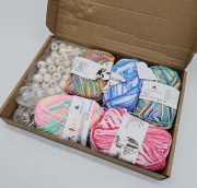 Kolorowa włóczka koraliki breloki woreczki