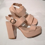 38 lakierowane platformy H&M