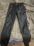 Śliskie spodnie czarne