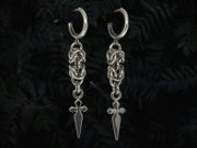 Kolczyki chainmaille z mieczami stal chirurgiczna gothic punk vampire