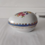 Jajo porcelanowe – szkatuła PM Dresden Germany