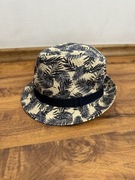 Papierowy kapelusz kapelusik Dunnes Stores rozmiar 3 6 lat 52 cm