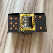 Automatyczny tasowacz do kart