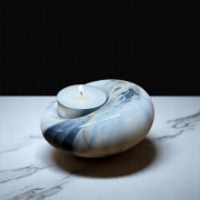 Świecznik z żywicy "kamienny" śr. 9 cm