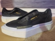 Adidas  hypersleek shoes