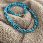 Piękne drobne korale turkusowe . Kamienie surowe