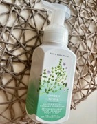 Bath&Body Works mydło w piance garden thyme hand soap pianka do mycia