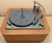 Gramofon Garrard RC-110