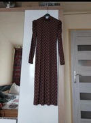 Długa prążkowana sukienka w szachownicę Sisters Point 