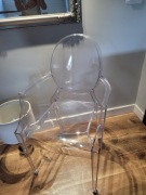 Krzesło transparentne 