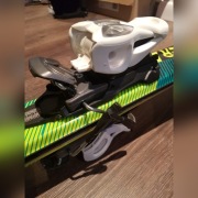 Narty z wiązaniami,buty, kask i gogle 