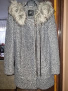 Szary płaszcz s.Oliver z kapturem i futerkiem S/M