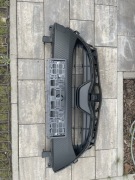 Gril z radarem Toyota yaris IV