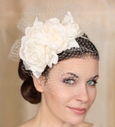 Toczek z woalką, fascynator z woalką, biała woalka, ivory woalka ory 