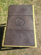 Płyta kuchenna żeliwna dzielona z fajerkami.