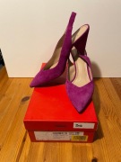  NOWE Szpilki BOSS city sling pump 70s r.42 