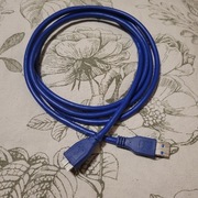 Kabel USB do zewnętrznego dysku A - micro B . Długość 180 cm