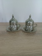 Komplet 2 filiżanek tureckich / espresso z pokrywkami i spodkami – Zara Gif