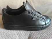 Kickers sneakersy trampki unisex skóra czarne 36