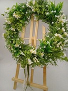 Wianek na drzwi  na bazie sztucznych liści  