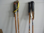 Stare drewniane bambusowe kije do nart kolekcjonerskie retro 145 cm skóra N