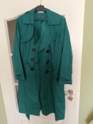 Płaszcz damski w kolorze zielonym 