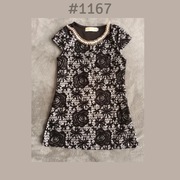 Błyszcząca sukienka z koronką i naszyjnikiem 104cm 4lata