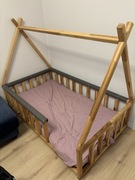 Łóżko dziecięce domek