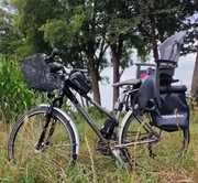 Rower damski Diamant z przerzutkami, bagażnikiem, aluminiowy