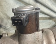 CZUJNIK ZAWÓR SERVOTRONIC PRZEKŁADNI MAGLOWNICY BMW 5 E39 SPRAWNY  00985302