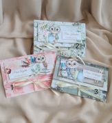 Prezent Dzień Nauczyciela personalizowana kopertówka na Voucher