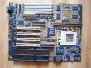 Bardzo stara płyta główna model P/I-P555TP4N   Socket 7 