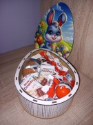 Jajko XL z zawartością Kinder 