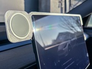 Uchwyt na telefon do Tesli Model 3 / Y Apple MagSafe, bez taśmy dwustronnej