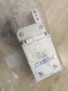 Siłownik chwytak Festo HGW-32-A 161835