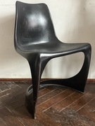 Dwa krzesła - model 290 Krywałd Knurów Steen Ostergaard