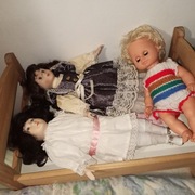 lalki w łóżeczko  lala duza  lala mała 