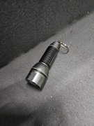 Latarka led używana 