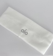 Opaska Alo Yoga Airlift Headband biała 