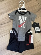 Komplet Nike dla chłopca 